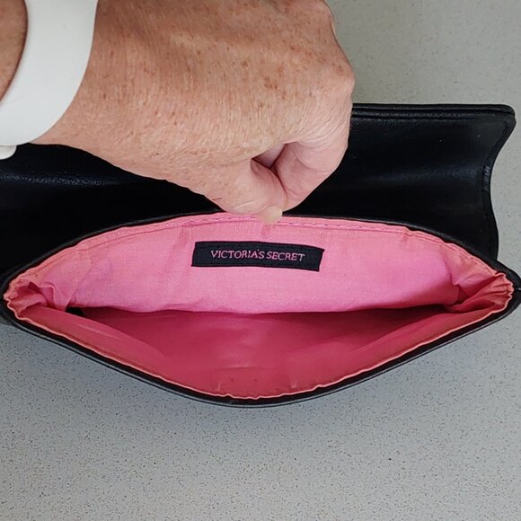 Victoria's Secret Black Faux Leather Vintage Wristlet with Metal Ring Handle - Picture 12 of 12